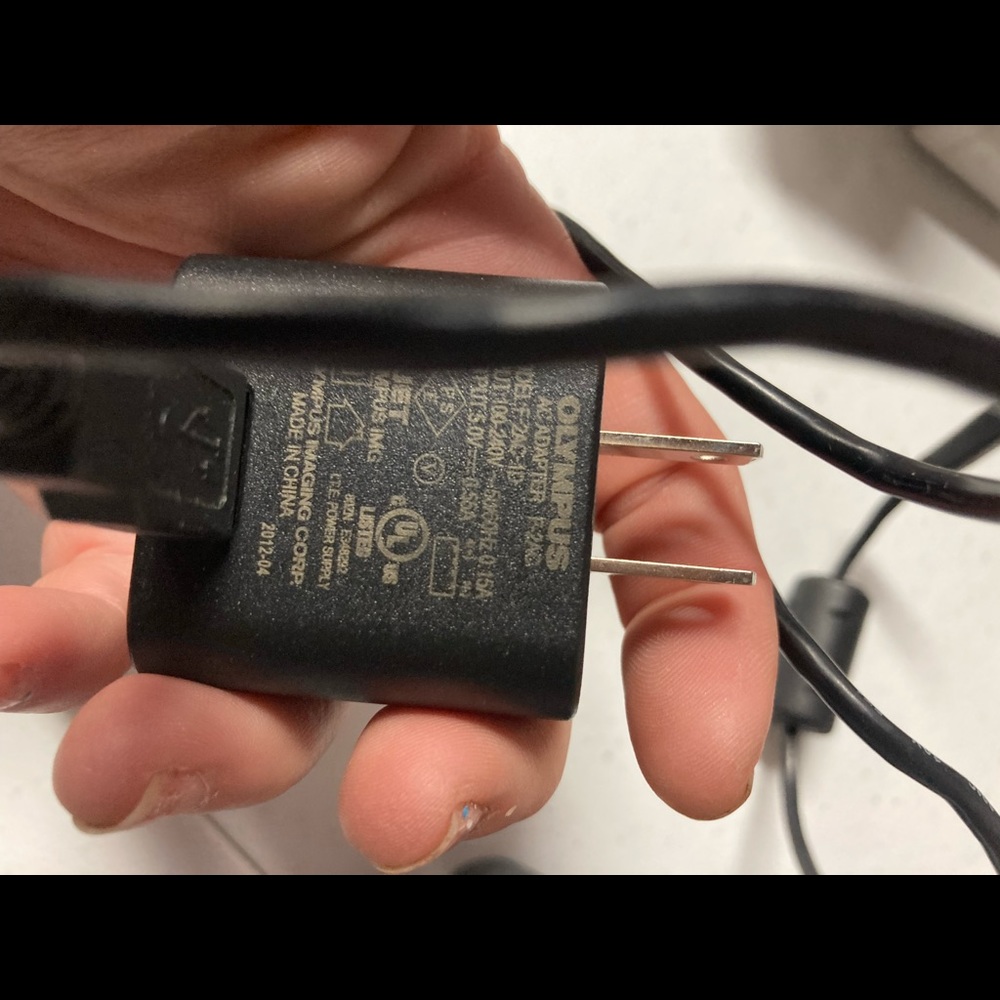 Olympus charger